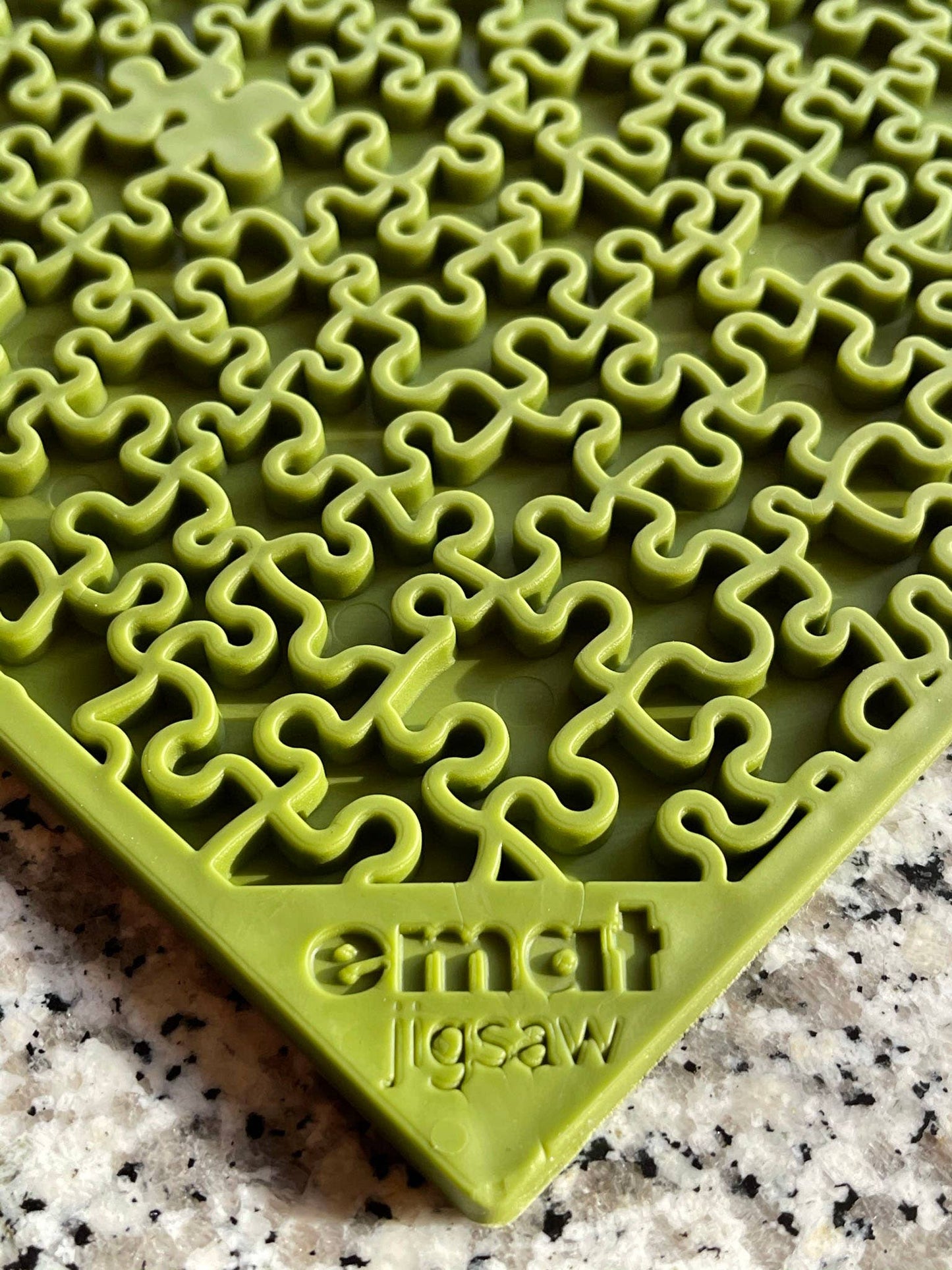 Jigsaw Enrichment Lick Mat