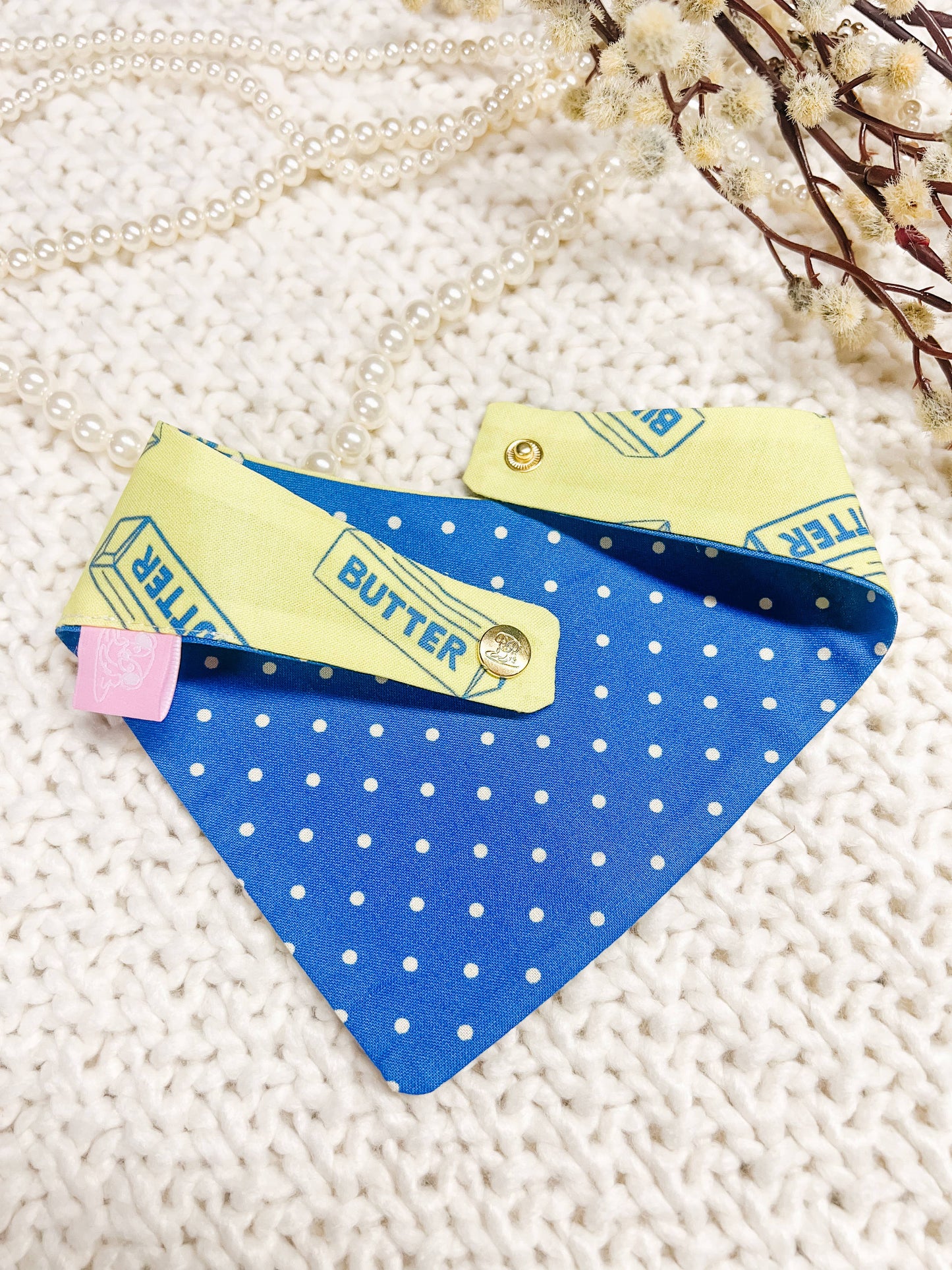 Funny Butter Snap-On Reversible Dog Bandana, Curved Neck: L