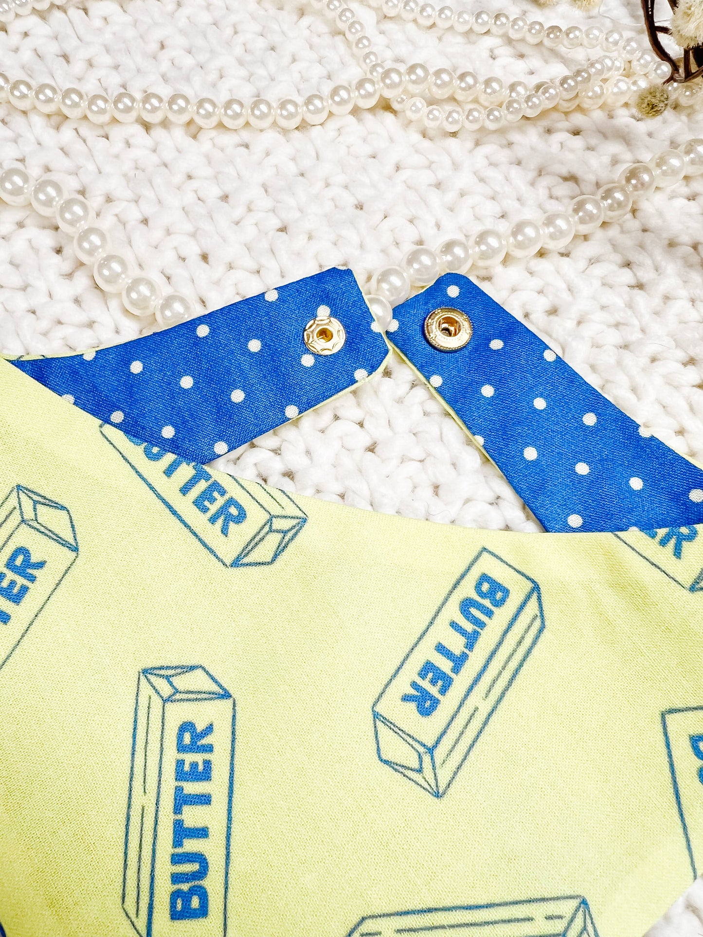 Funny Butter Snap-On Reversible Dog Bandana, Curved Neck: L