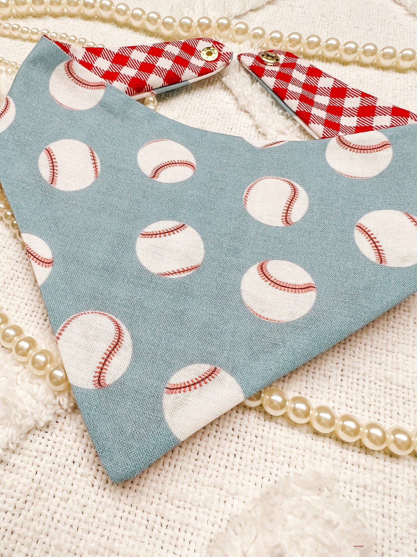 Baseball Reversible Dog Bandana – Snap-On Curved Neck Spring Scarf XL