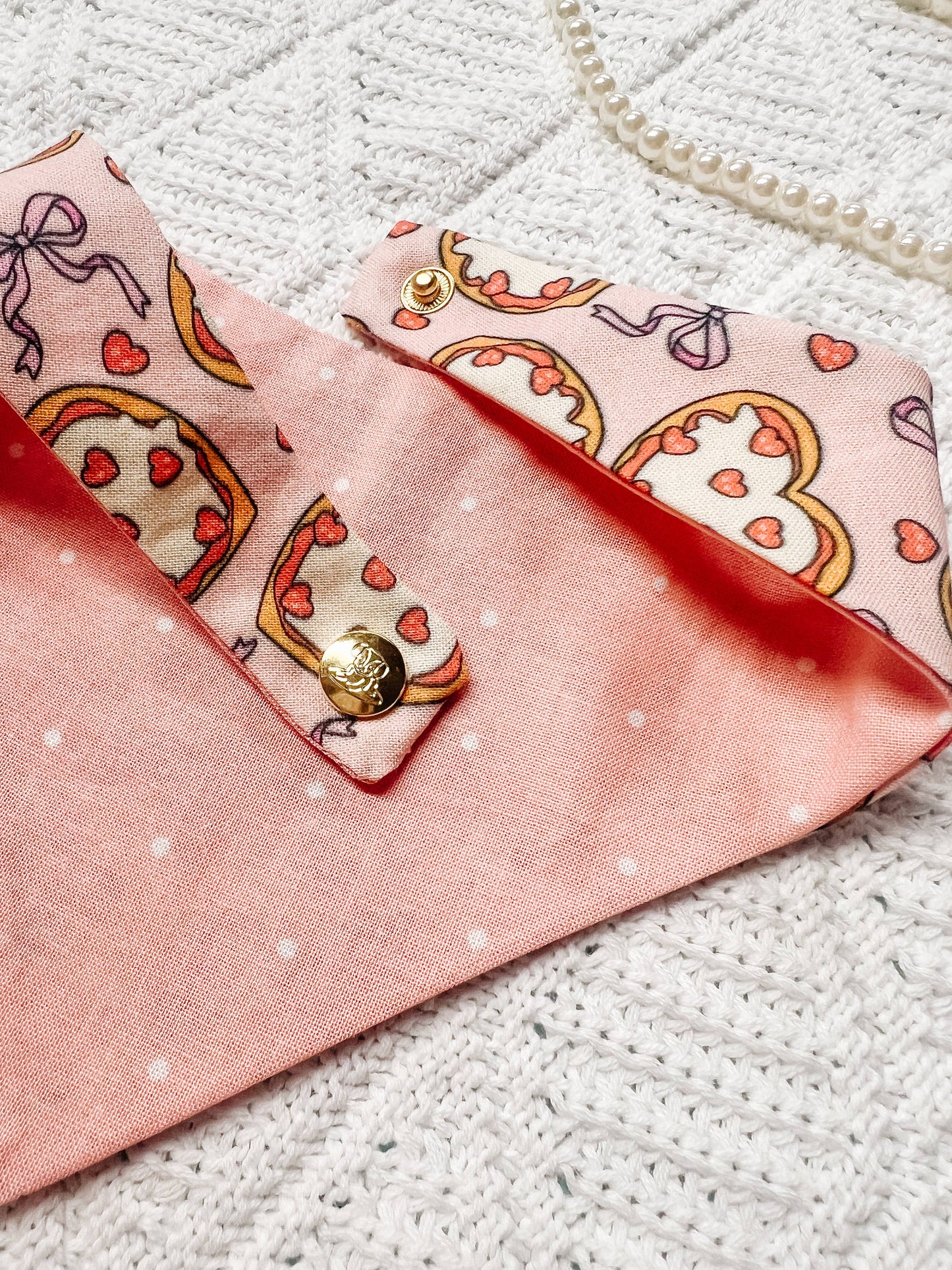 Pizza Love Reversible Dog Bandana – Snap-On Curved Neck Pet Collar M