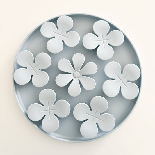 Snuffle/Lick Mat Flowers: Blue
