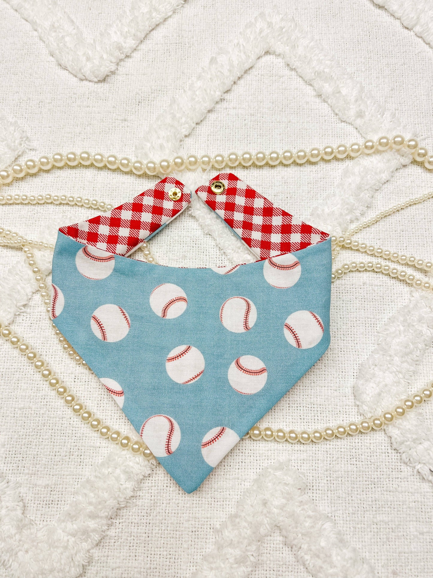 Baseball Reversible Dog Bandana – Snap-On Curved Neck Spring Scarf XL