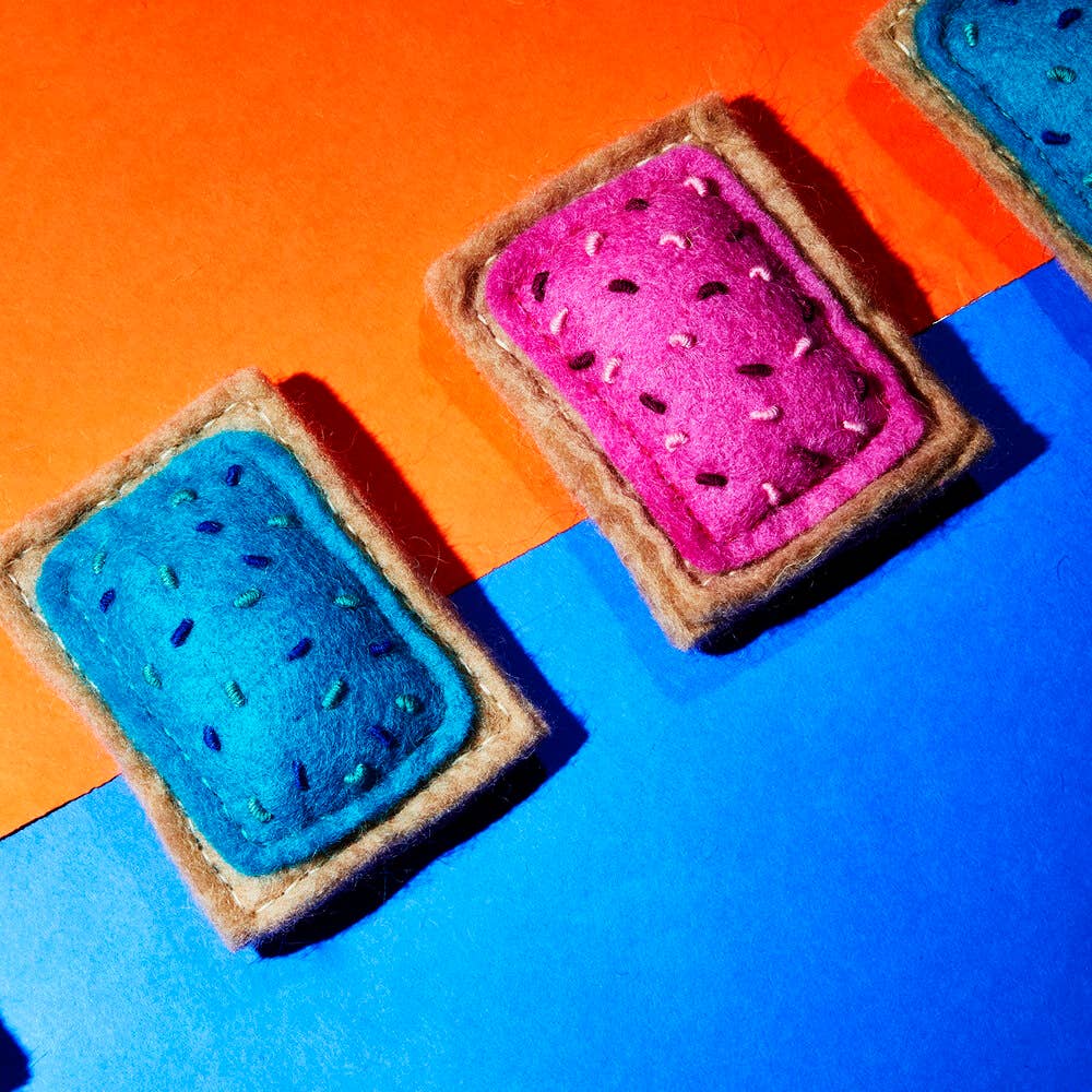 Wool Pop Tart Cat Toy: Blueberry