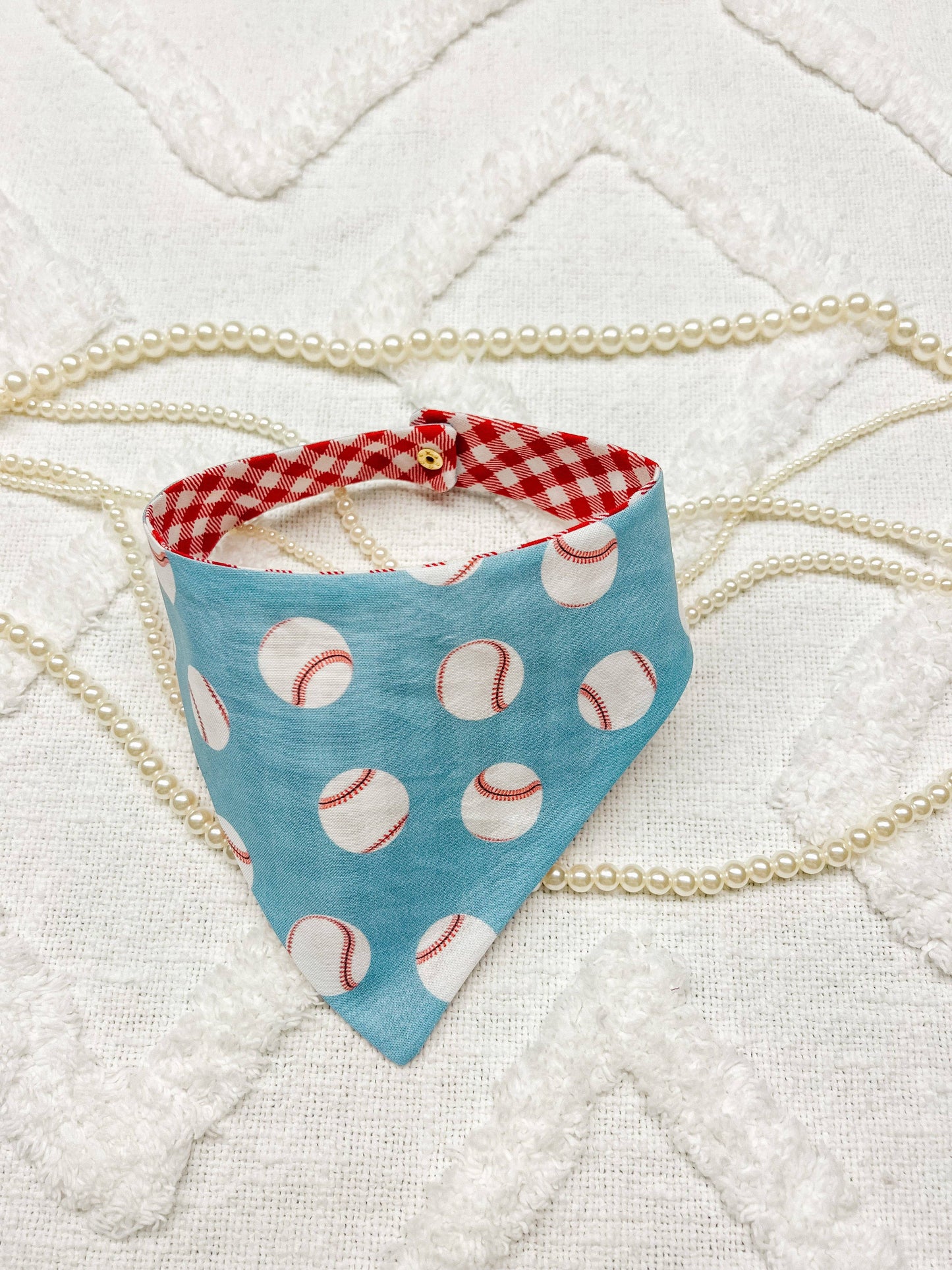 Baseball Reversible Dog Bandana – Snap-On Curved Neck Spring Scarf XL