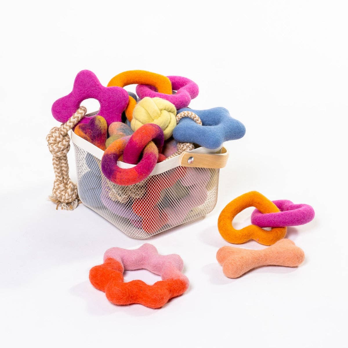 Knot Today Felt Wool Puzzle Toy: YELLOW